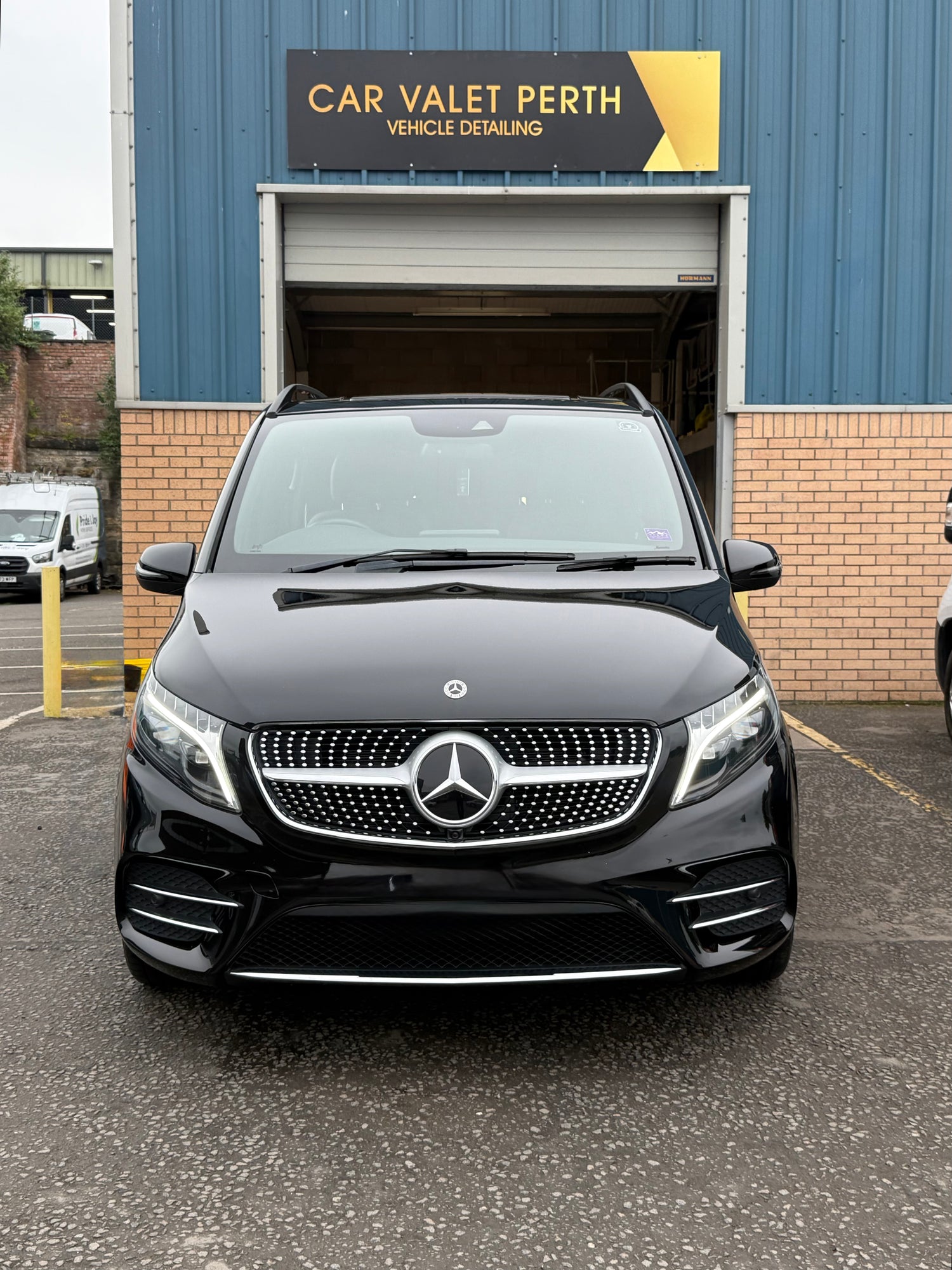 Golf tour and event vehicle detailing and fleet preparation in Scotland